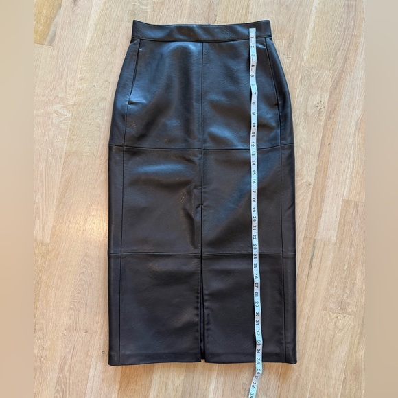 H&M Edition NWT Size 6 Calf-length Wine/Deep Purple Faux Leather Skirt - Picture 2 of 9